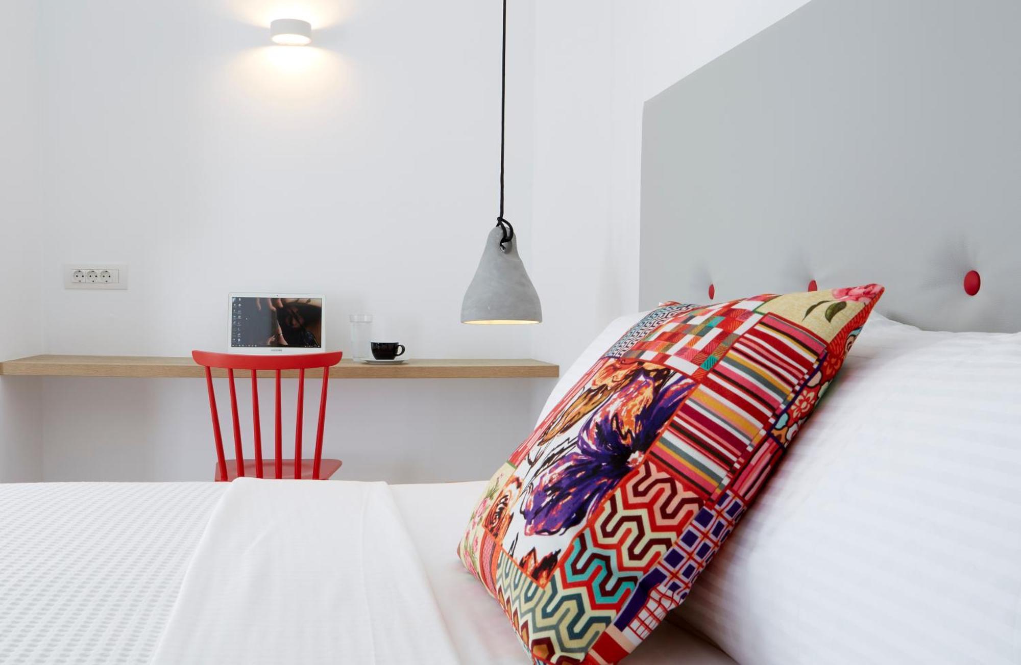 Aperanto Suites Oia Exterior foto